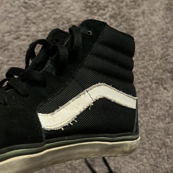 Black Vans High-tops - Picture 5 of 5